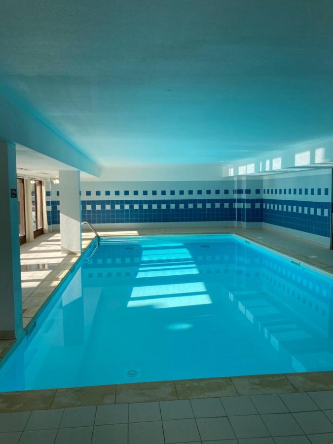 Appartement 6 places aux pieds des pistes avec piscine, wifi et parking privé PMR Orcières Exterior foto