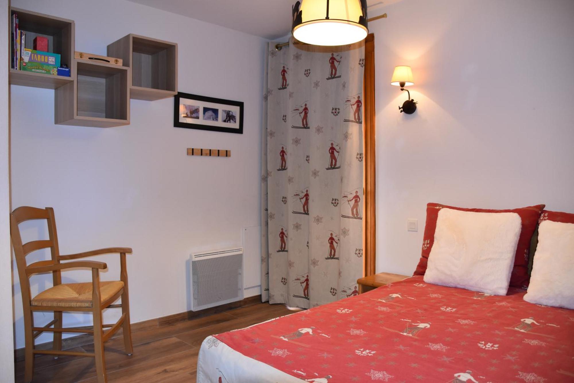 Appartement 6 places aux pieds des pistes avec piscine, wifi et parking privé PMR Orcières Exterior foto